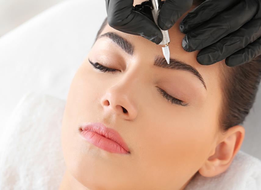 ¿Vale la pena hacerse el microblading de cejas?