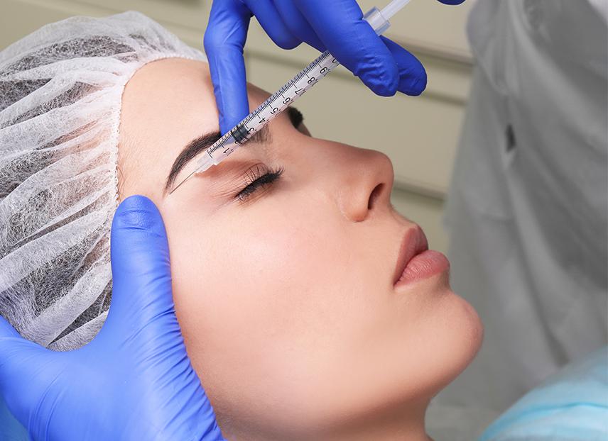 como funciona un levantamiento de cejas